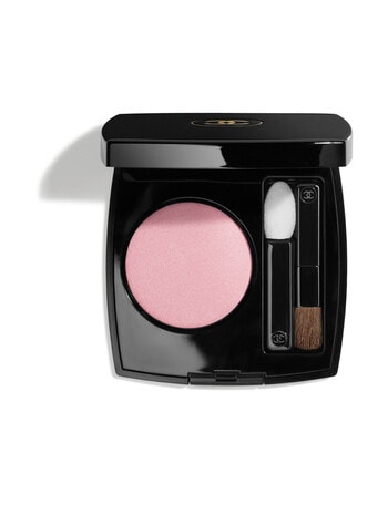 CHANEL OMBRE PREMIÈRE Multi-Effect Longwear Powder Eyeshadow product photo