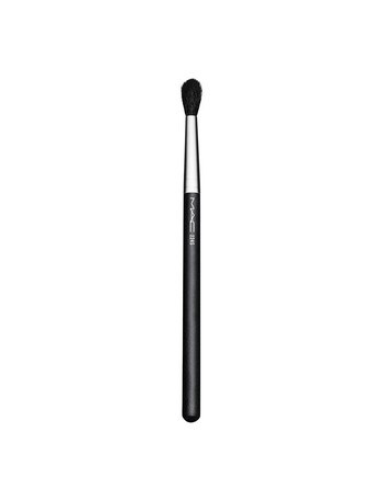 MAC 224S Tapered Blending Brush product photo
