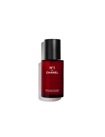 CHANEL N°1 DE CHANEL REVITALIZING SERUM Prevents and Corrects The Appearance Of The 5 Signs Of Ageing product photo
