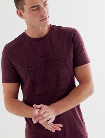 Tarnish Vintage Embossed New York Tee, Red Marle product photo
