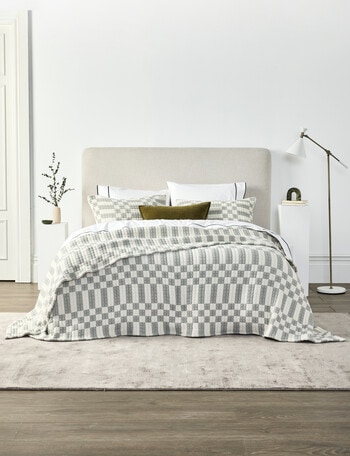 Domani Hotel Lusso Coverlet product photo