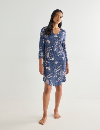 Whistle Sleep 3/4 Sleeve V-Neck Printed Nightie, Graphite Print product photo