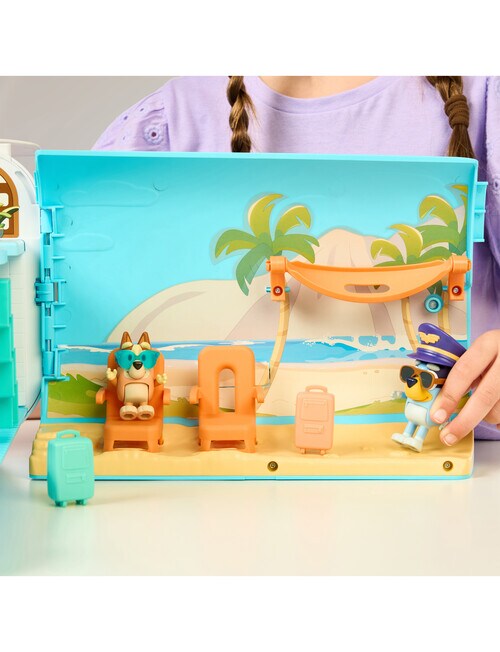 Bluey 3-in-1 Transforming Plane Playset product photo View 10 L