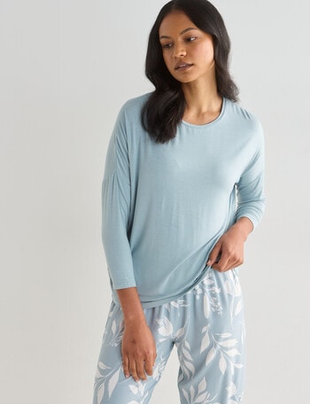 Whistle Sleep 3/4 Batwing Top, Soft Green product photo