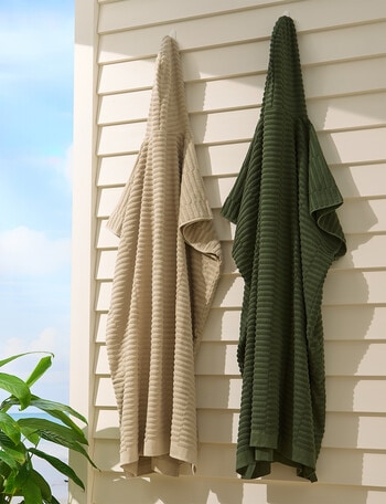 Verano Corsica Hooded Beach Towel product photo