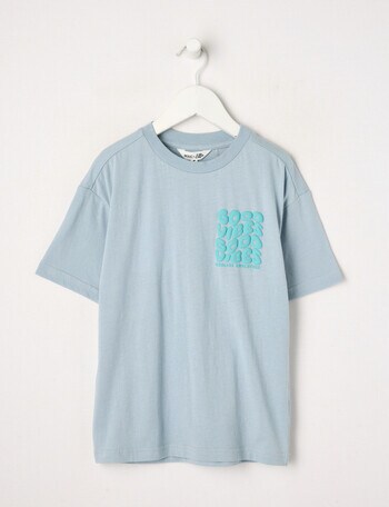 Mac & Ellie Good Vibes Short Sleeve Box Tee, Cloud product photo