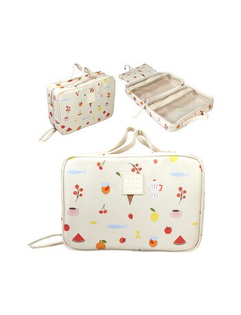 Tender Love + Carry Hanging Washbag, La Dolce Vita product photo