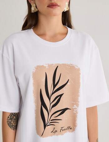 Zest Holiday Tee, Graphic Almond product photo