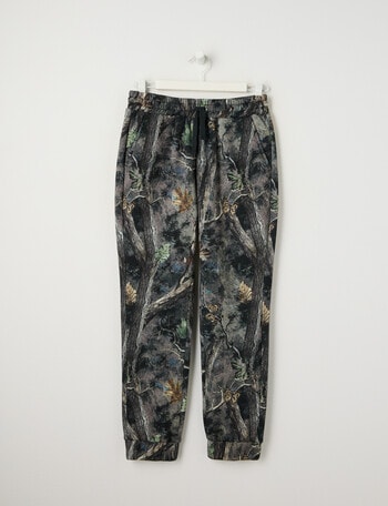No Issue Trackpant, Camo Dark product photo