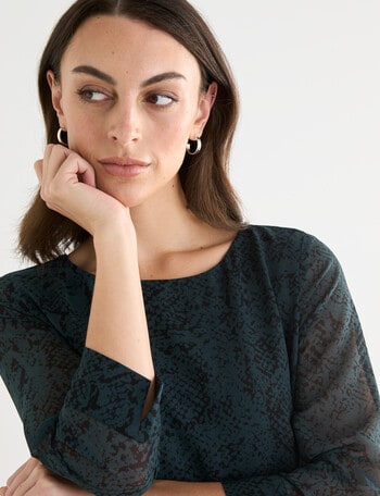 Oliver Black 3/4 Sleeve Double Layer Top, Snake product photo