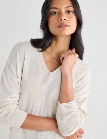 North South Merino V-Neck Sweater, Vanilla product photo