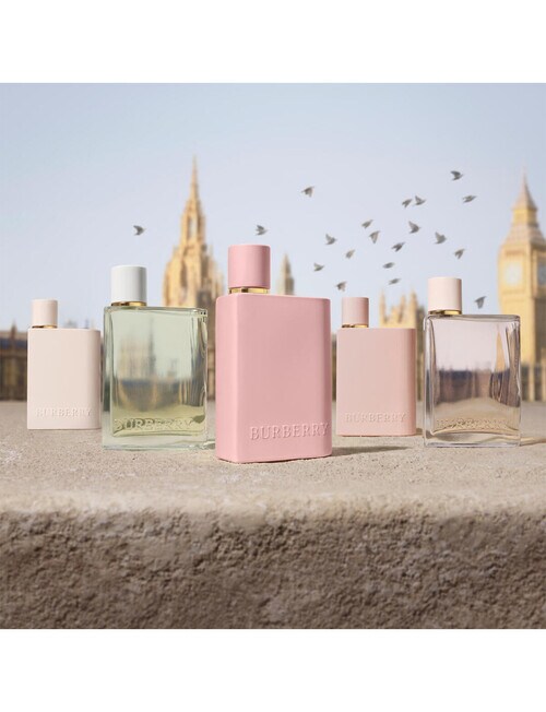 Burberry Her Parfum product photo View 05 L