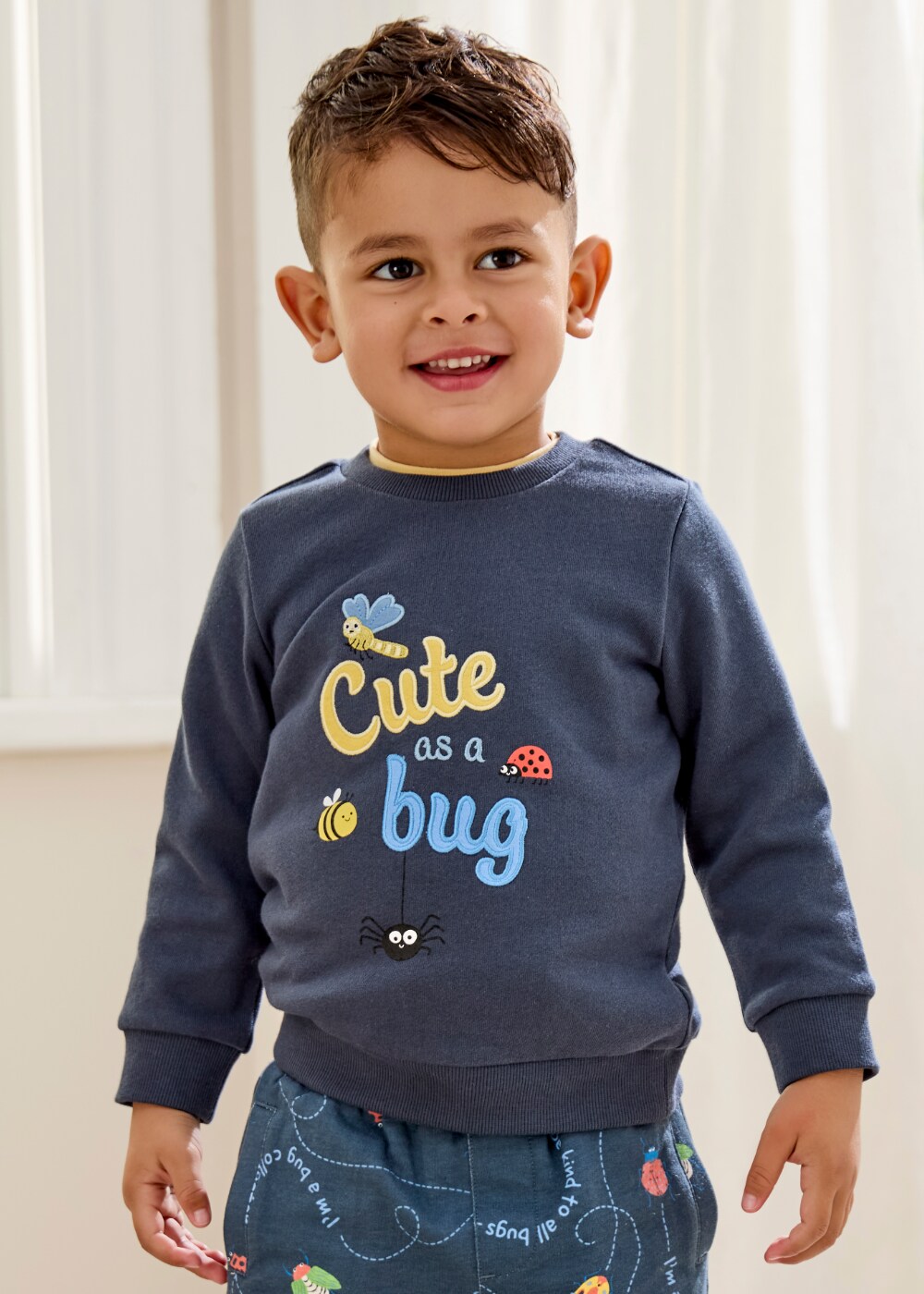 SWEATSHIRTS & HOODIES