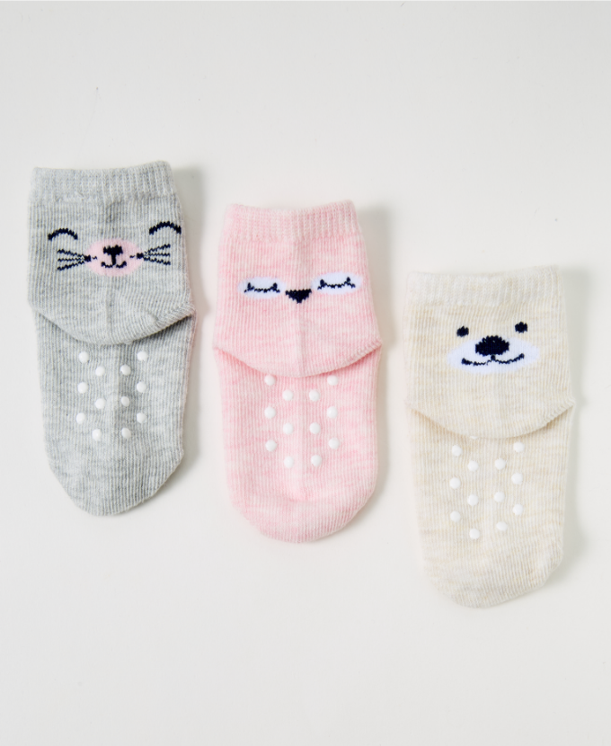 SHOP SOCKS & TIGHTS